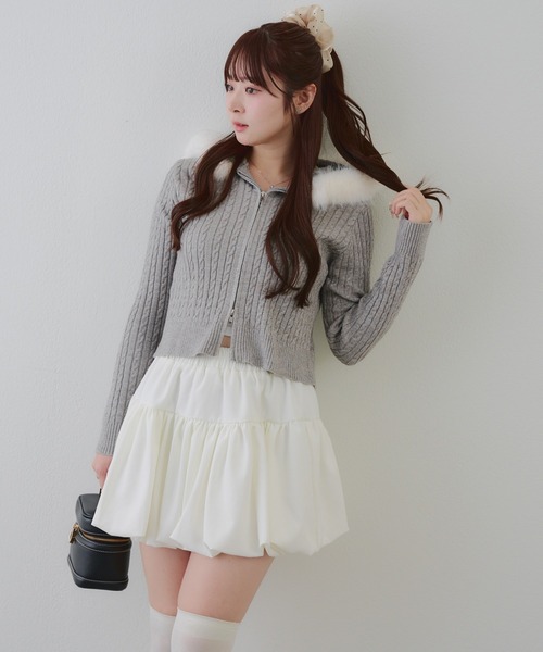 continuer de NICE CLAUP（コンティニューデナイスクラップ）の「キラキラケーブルファーパーカー（ニット/セーター・レディース・ピンク/アイボリー/トップグレー/ブラック・FREE）」の21枚目の写真