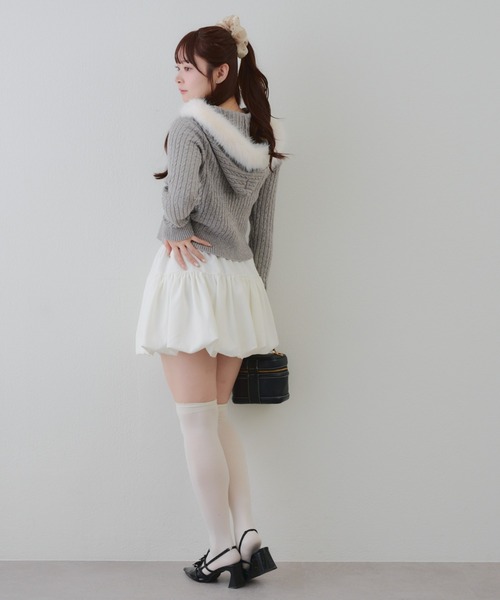 continuer de NICE CLAUP（コンティニューデナイスクラップ）の「キラキラケーブルファーパーカー（ニット/セーター・レディース・ピンク/アイボリー/トップグレー/ブラック・FREE）」の20枚目の写真