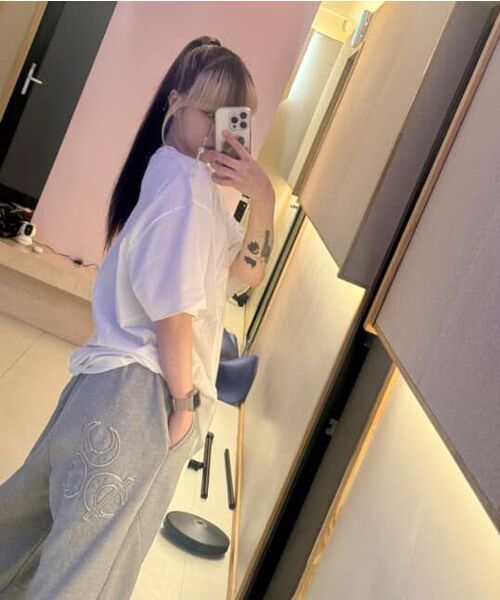 DAUSPICE(ディーオスピス)の「(DUC) Symbol Sweat Pants Grey(スウェットパンツ・レディース・グレー・LARGE/MEDIUM/SMALL)」の15枚目の写真