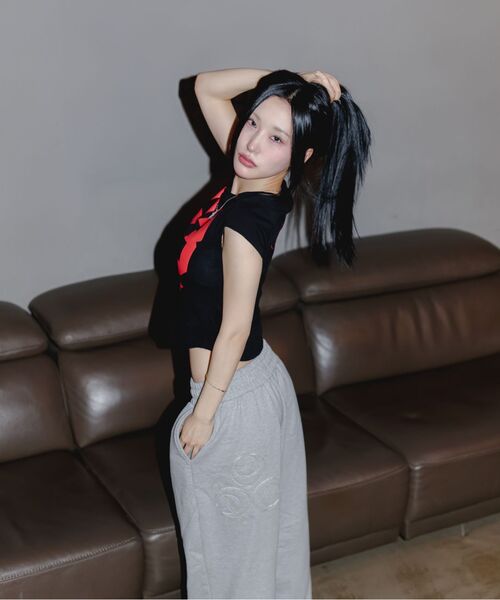 DAUSPICE(ディーオスピス)の「(DUC) Symbol Sweat Pants Grey(スウェットパンツ・レディース・グレー・LARGE/MEDIUM/SMALL)」の4枚目の写真