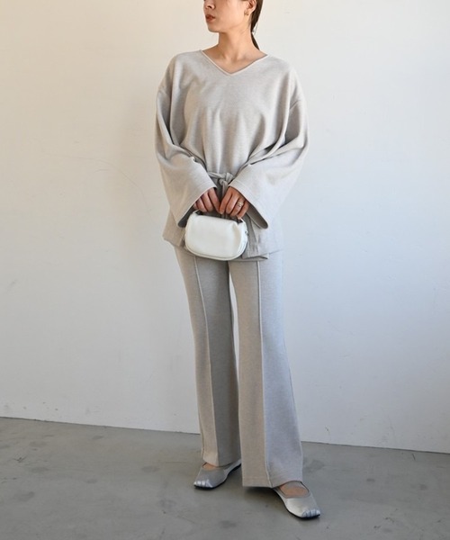 WILLFULLY（ウィルフリー）の「center seam rib flare PT（その他パンツ・レディース・オートミール/グレー系その他/ライム・L/FREE）」の7枚目の写真