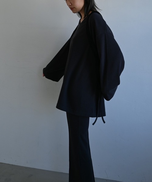 WILLFULLY（ウィルフリー）の「center seam rib flare PT（その他パンツ・レディース・オートミール/グレー系その他/ライム・L/FREE）」の11枚目の写真