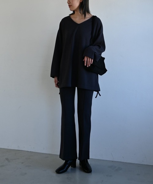 WILLFULLY（ウィルフリー）の「center seam rib flare PT（その他パンツ・レディース・オートミール/グレー系その他/ライム・L/FREE）」の5枚目の写真