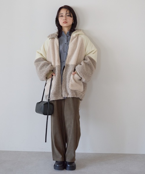 HEART MARKET(ハートマーケット)の「配色ボアフーディジャケット(その他アウター・レディース・カーキ/ベージュ/チャコール・FREE)」の8枚目の写真