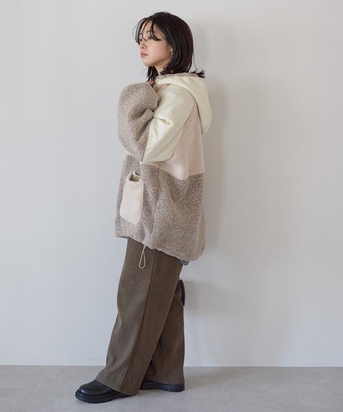 HEART MARKET(ハートマーケット)の「配色ボアフーディジャケット(その他アウター・レディース・カーキ/ベージュ/チャコール・FREE)」の11枚目の写真
