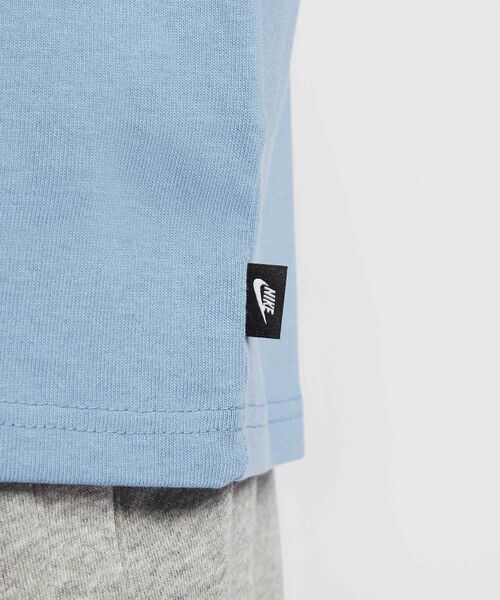 NIKE(ナイキ)の「ナイキ スポーツウェア プレミアム エッセンシャル メンズ ロングスリーブ Tシャツ / Nike Sportswear Premium Essentials Men's Long-Sleeve T-Shirt IH1128-486 Work Blue(Tシャツ/カットソー・メンズ・ブルー系その他・L/M/S/2XL/XL)」の5枚目の写真