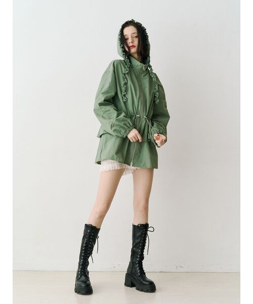 jouetie（ジュエティ）の「フリルマウンテンブルゾン フード付き（ナイロンジャケット・レディース・アイボリー/カーキ/ブラック・MEDIUM）」の11枚目の写真