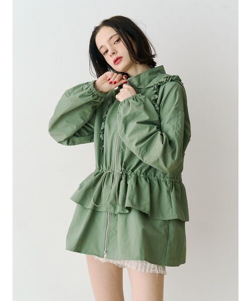 jouetie（ジュエティ）の「フリルマウンテンブルゾン フード付き（ナイロンジャケット・レディース・アイボリー/カーキ/ブラック・MEDIUM）」の17枚目の写真