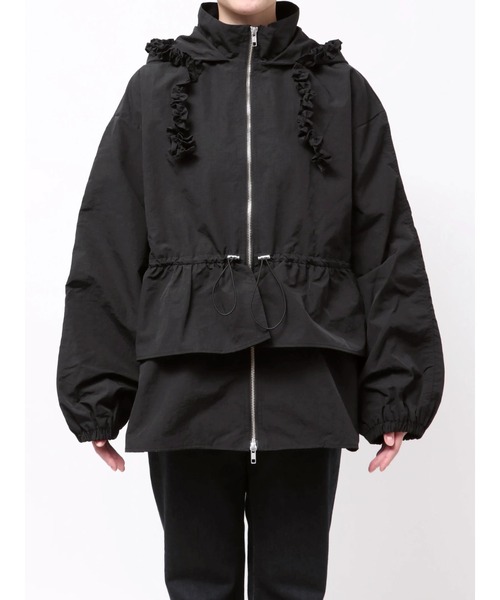 jouetie今季新品フード付きブラックジャケット M フリルマウンテンブルゾン フード付き 春アウター 春服（ナイロン