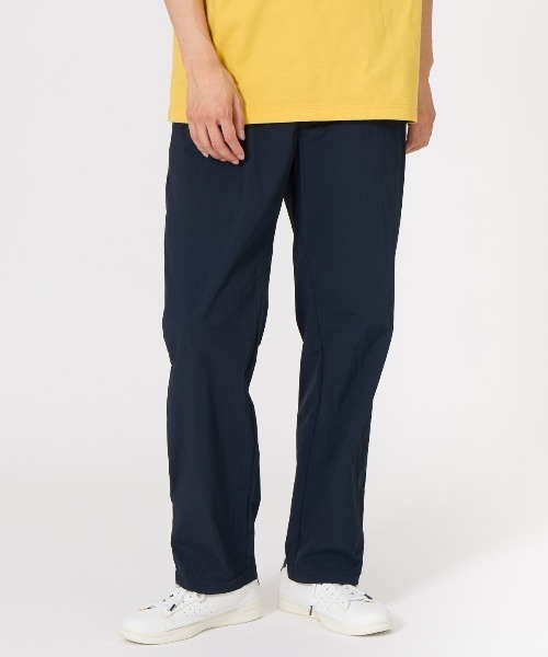 le coq sportif(ルコックスポルティフ)の「【はっ水】ナイロンストレートロングパンツ 前開き(その他パンツ・メンズ・ブラック/カーキ/ネイビー・M/L)」の3枚目の写真