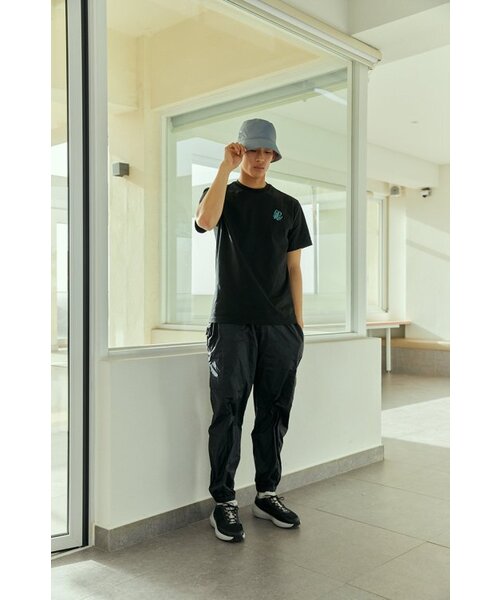 LEADRAW（リドロウ）の「ニューロゴ 半袖Tシャツ _ ブラック（Tシャツ/カットソー・メンズ・その他・L/XL/M）」の2枚目の写真