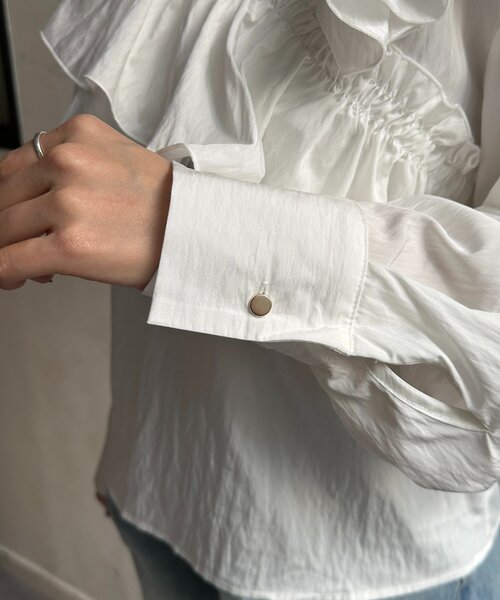 Thevon（ゼボン）の「クロスフリルブラウス（シャツ/ブラウス・レディース・サックスブルー/オフホワイト/ブラック・FREE）」の19枚目の写真