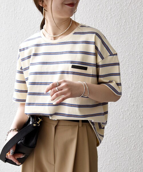 SHIPS any(シップス エニィ)の「SHIPS any:〈洗濯機可能〉マルチボーダー ワイド TEE(Tシャツ/カットソー・レディース・オフホワイト/チャコールグレー/グリーン・ONE SIZE)」の6枚目の写真