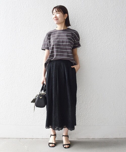 SHIPS any(シップス エニィ)の「SHIPS any:〈洗濯機可能〉マルチボーダー ワイド TEE(Tシャツ/カットソー・レディース・オフホワイト/チャコールグレー/グリーン・ONE SIZE)」の17枚目の写真