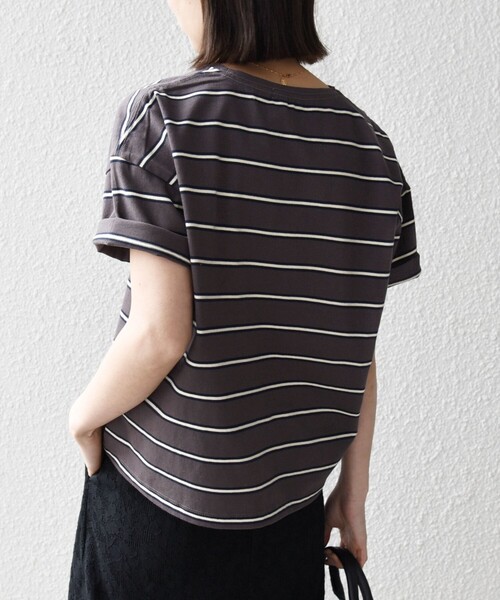 SHIPS any(シップス エニィ)の「SHIPS any:〈洗濯機可能〉マルチボーダー ワイド TEE(Tシャツ/カットソー・レディース・オフホワイト/チャコールグレー/グリーン・ONE SIZE)」の19枚目の写真