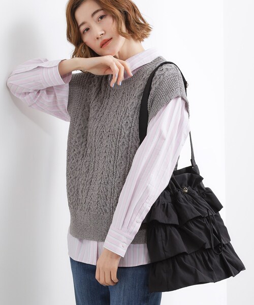 grove（グローブ）の「【撥水】ティアードドロストショルダー（ショルダーバッグ・レディース・ダークグレー/ブラック/ナチュラル・00）」の6枚目の写真