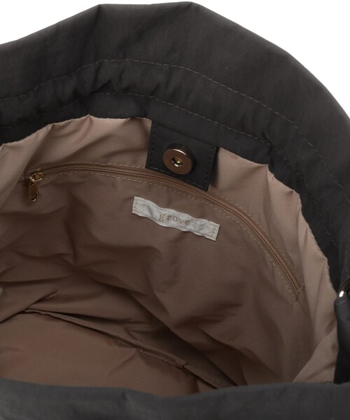 grove（グローブ）の「【撥水】ティアードドロストショルダー（ショルダーバッグ・レディース・ダークグレー/ブラック/ナチュラル・00）」の22枚目の写真