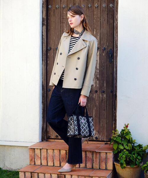 DRESSTERIOR（ドレステリア）の「【撥水素材】Aラインショートトレンチジャケット（トレンチコート・レディース・ベージュ/ネイビー・34/36/38）」の3枚目の写真