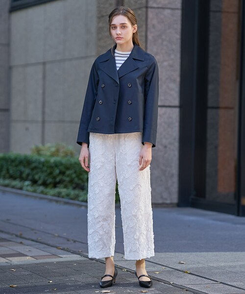 DRESSTERIOR（ドレステリア）の「【撥水素材】Aラインショートトレンチジャケット（トレンチコート・レディース・ベージュ/ネイビー・34/36/38）」の16枚目の写真