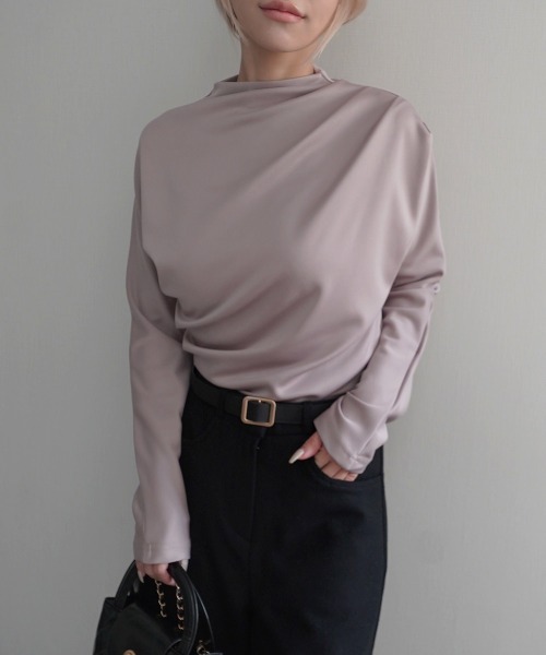 Rashik(ラシク)の「【Rashik】エレガントドレープハイネックトップス(Tシャツ/カットソー・レディース・アイボリー/ブラック/ベージュ/チャコール・FREE)」の4枚目の写真