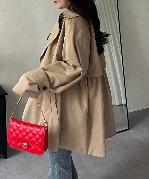 prose verse（プロズヴェール）の「バックギャザーミドル丈Aライントレンチコート（トレンチコート・レディース・ベージュ・LARGE/MEDIUM/SMALL）」の11枚目の写真