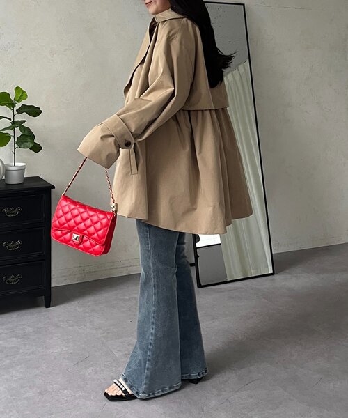 prose verse（プロズヴェール）の「バックギャザーミドル丈Aライントレンチコート（トレンチコート・レディース・ベージュ・LARGE/MEDIUM/SMALL）」の16枚目の写真