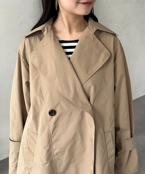 prose verse（プロズヴェール）の「バックギャザーミドル丈Aライントレンチコート（トレンチコート・レディース・ベージュ・LARGE/MEDIUM/SMALL）」の19枚目の写真