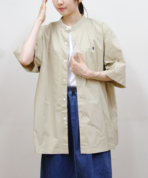 GYMPHLEX(ジムフレックス)の「Gymphlex/ジムフレックス バンドカラーショートスリーブシャツ BAND COLLAR SHORTSLEEVE SHIRT GY-B0371 TTO(シャツ/ブラウス・メンズ・ベージュ/サックスブルー・M/L)」の2枚目の写真