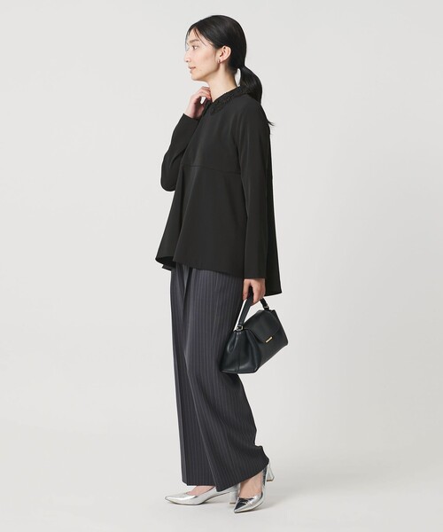 UNITED ARROWS（ユナイテッドアローズ）の「FEEL CLEAN 2WAY ブラウス ‐防しわ ストレッチ UVカット‐（シャツ/ブラウス・レディース・ブラック/ネイビー・38/36）」の11枚目の写真