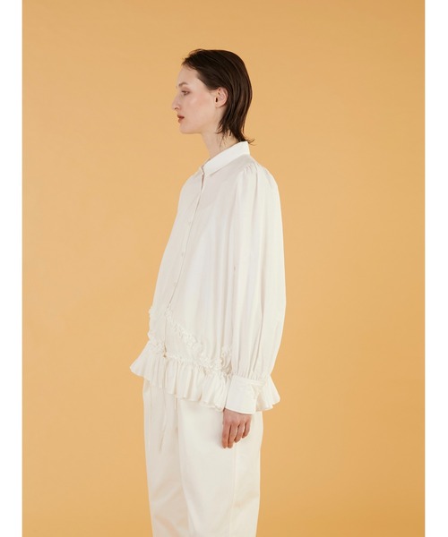 crinkle crinkle crinkle(クリンクルクリンクルクリンクル)の「【crinkle crinkle crinkle】frill hem long sleeve shirts/フリルヘムロングスリーブシャツ(シャツ/ブラウス・レディース・ブラック/ホワイト・FREE)」の13枚目の写真