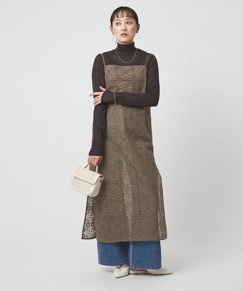 green label relaxing（グリーンレーベルリラクシング）の「シアー レース キャミソール ワンピース（ワンピース・レディース・オフホワイト/モカ・FREE）」の5枚目の写真