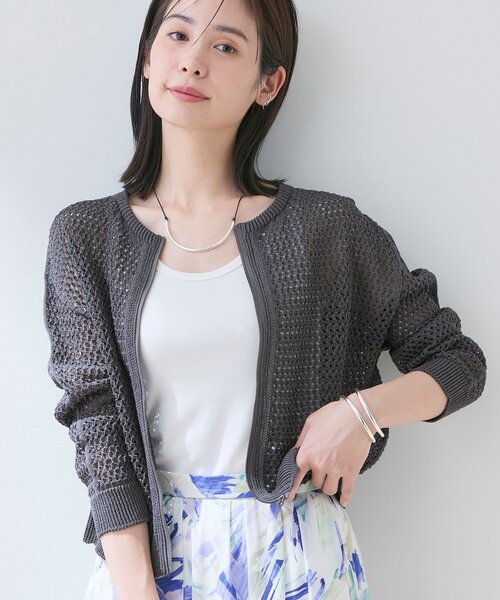 INDIVI(インディヴィ)の「【洗える/コットン】メッシュジップニットカーディガン(カーディガン/ボレロ・レディース・ダークブラウン/チャコールグレー/ライトグレー/ホワイト・38)」の14枚目の写真
