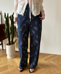 FUULLY STUDIO（フーリィーステューディオ）の「チューリップブリントデニム（デニムパンツ）」