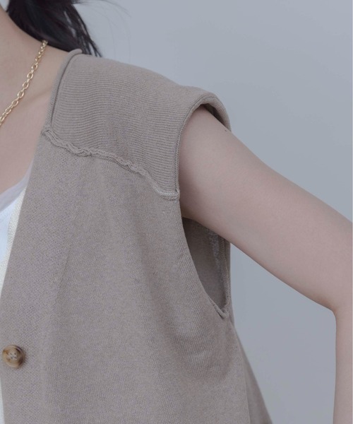 Eimee Law（エイミーロウ）の「レーストリムレイヤードニットベスト（ベスト・レディース・ブラック/ベージュ・FREE）」の3枚目の写真