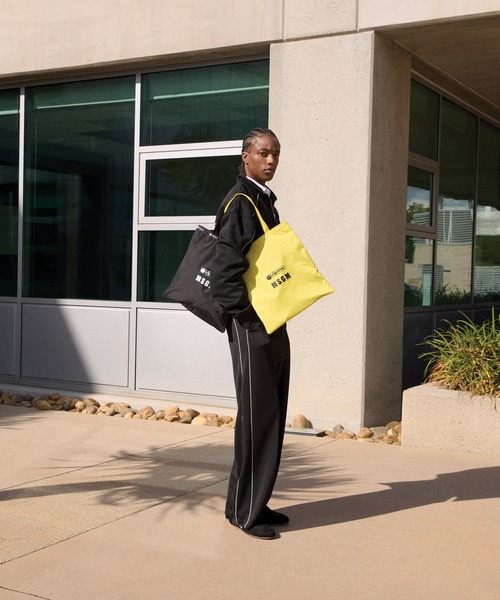 MSGM（エムエスジーエム）の「【MSGM×LeSportsac】Large Emerald Tote Black（トートバッグ・レディース・ブラック・ONE SIZE）」の7枚目の写真