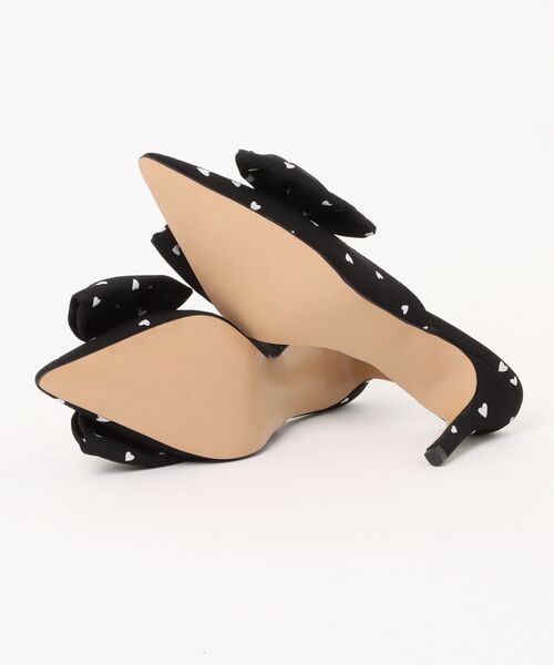 Narcissus（ナルシス）の「【Narcissus】ハートリボンミュール（パンプス・レディース・ブラック/ホワイト・24.0cm/25.0cm/23.0cm）」の7枚目の写真