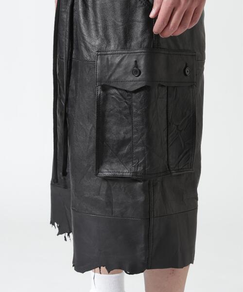 FR(13)NDS /フレンズ/REPRO-LEATHER CARGO SHORTS（その他パンツ）｜FR