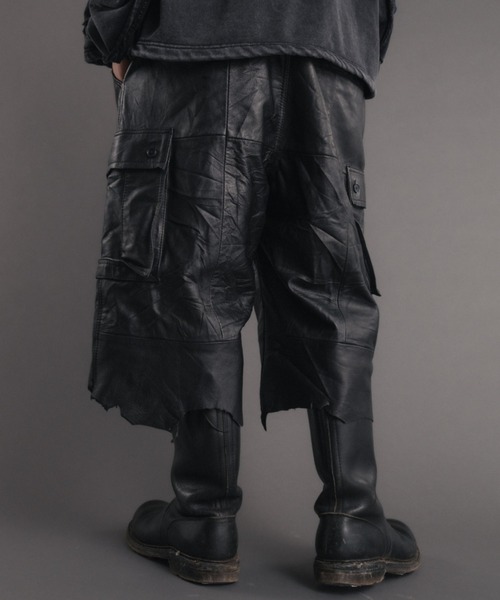 FR(13)NDS(フレンズ)の「FR(13)NDS /フレンズ/REPRO-LEATHER CARGO SHORTS(その他パンツ・メンズ・ブラック・M/L)」の16枚目の写真