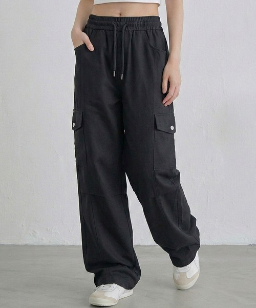 Megil（メギル）の「ワイドカーゴパンツ（カーゴパンツ・レディース・チャコールグレー/ブラック/ベージュ・SMALL/MEDIUM/LARGE/X-LARGE）」の6枚目の写真