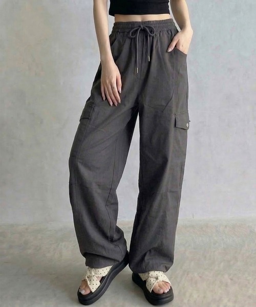 Megil（メギル）の「ワイドカーゴパンツ（カーゴパンツ・レディース・チャコールグレー/ブラック/ベージュ・SMALL/MEDIUM/LARGE/X-LARGE）」の10枚目の写真