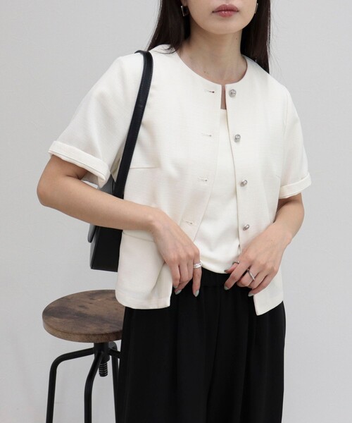 fredy emue(フレディエミュ)の「【@sora_522m企画】ノーカラーハーフスリーブジャケット(ノーカラージャケット・レディース・オフホワイト/ブラック・38)」の7枚目の写真