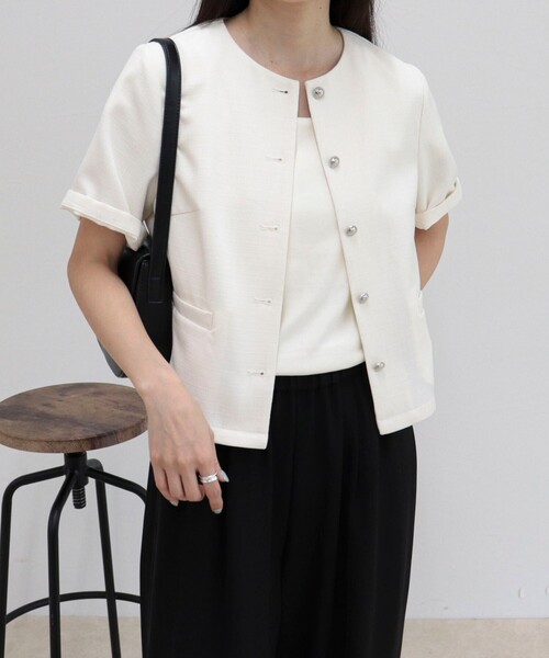 fredy emue(フレディエミュ)の「【@sora_522m企画】ノーカラーハーフスリーブジャケット(ノーカラージャケット・レディース・オフホワイト/ブラック・38)」の12枚目の写真