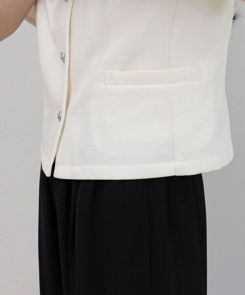 fredy emue(フレディエミュ)の「【@sora_522m企画】ノーカラーハーフスリーブジャケット(ノーカラージャケット・レディース・オフホワイト/ブラック・38)」の20枚目の写真