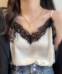 CELENA BEATS（セレナビーツ）の「デコルテレースサテンキャミソール（キャミソール）」