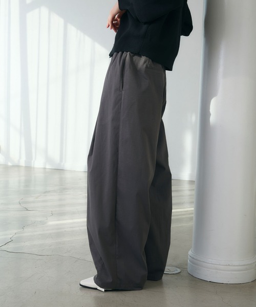 ELLEgirl（エルガール）の「イージーコクーンパンツ（その他パンツ・レディース・ライム/ベージュ/チャコール・TM/M）」の5枚目の写真