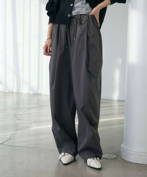 ELLEgirl（エルガール）の「イージーコクーンパンツ（その他パンツ・レディース・ライム/ベージュ/チャコール・TM/M）」の7枚目の写真