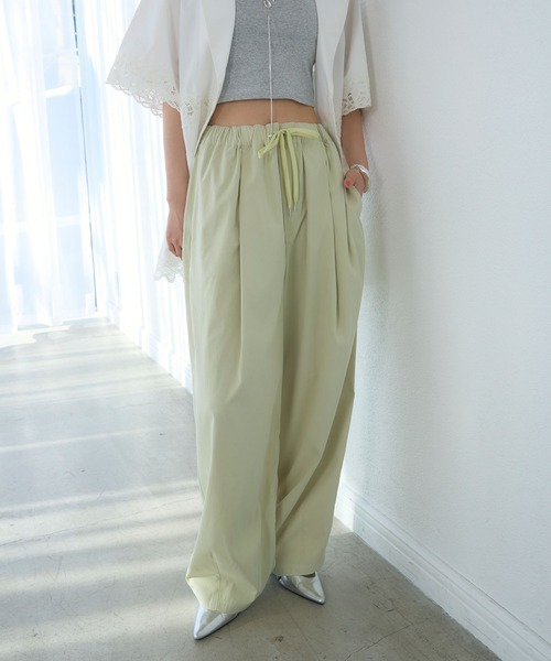 ELLEgirl（エルガール）の「イージーコクーンパンツ（その他パンツ・レディース・ライム/ベージュ/チャコール・TM/M）」の21枚目の写真