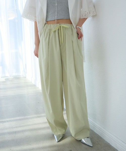 ELLEgirl（エルガール）の「イージーコクーンパンツ（その他パンツ・レディース・ライム/ベージュ/チャコール・TM/M）」の22枚目の写真