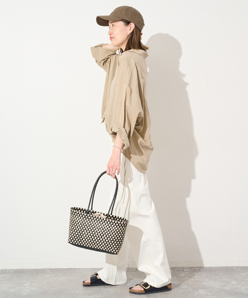 BIRKENSTOCK(ビルケンシュトック)の「BIRKENSTOCK/ビルケンシュトック Arizona Big Buckle 1021476/1031873(サンダル・レディース・アイボリー/ブラック・39/38/37/36)」の15枚目の写真