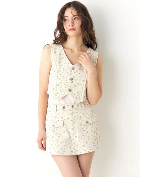 CALNAMUR（カルナムール）の「ツイルフラワーミニスカパン（スカート・レディース・ブルー/ピンク・SMALL/MEDIUM）」の5枚目の写真